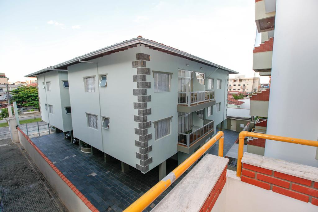 Edificio Ximenes II Ubatuba Exterior photo